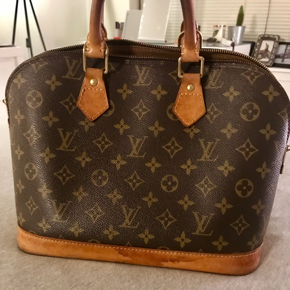 Louis Vuitton Alma - Picture 1 of 7